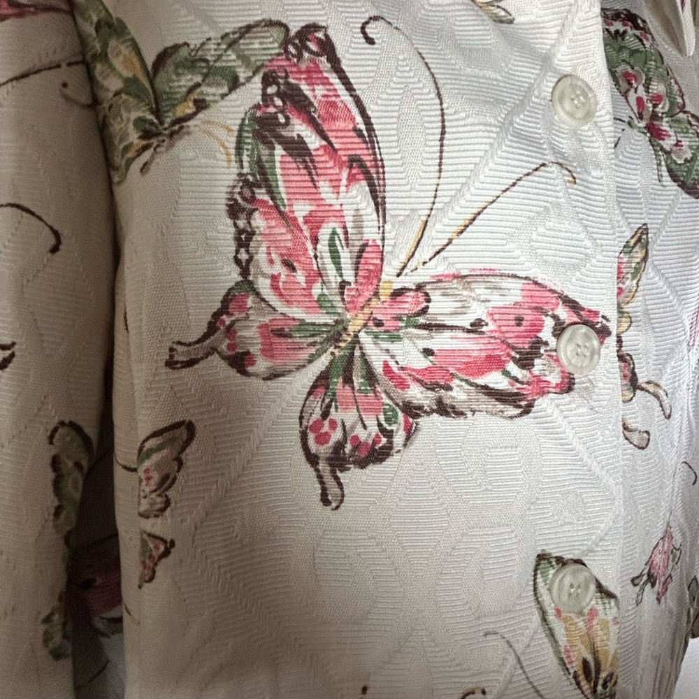Alfred Dunner cream color with multicolored butterfly women’s jacket - Picture 3 of 8